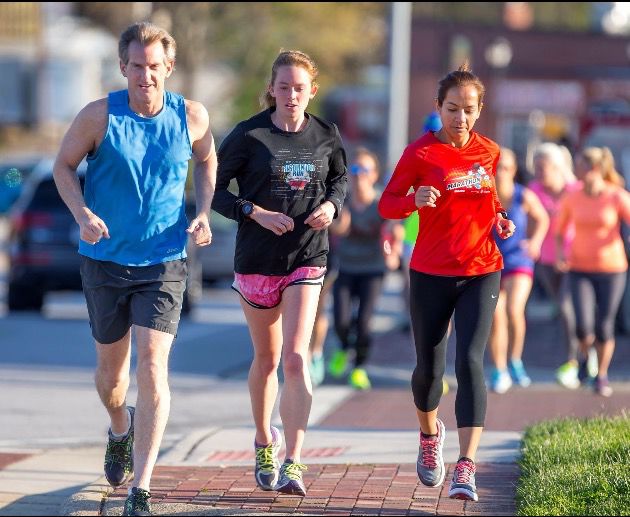 Runners: Suzette and Johnny Redwine
